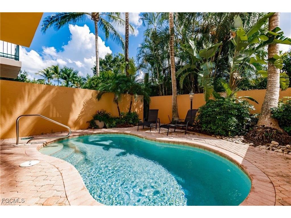 572 11th Avenue S #2 Naples FL 34102 2025016394 image28