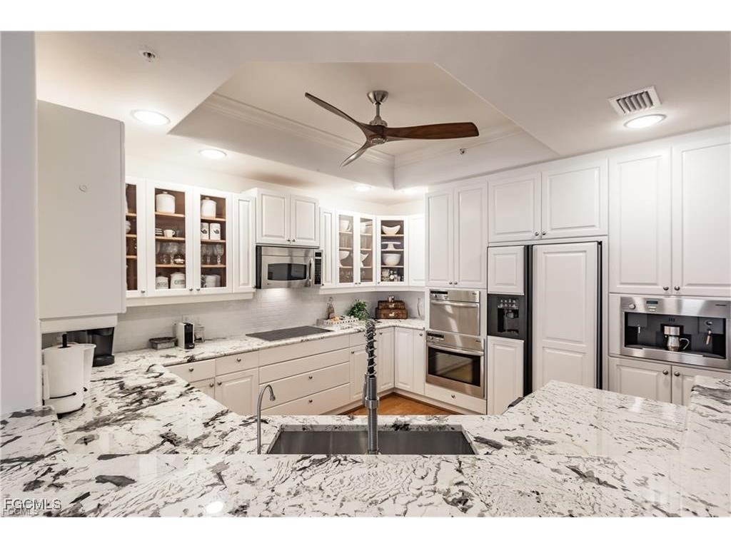 572 11th Avenue S #2 Naples FL 34102 2025016394 image7