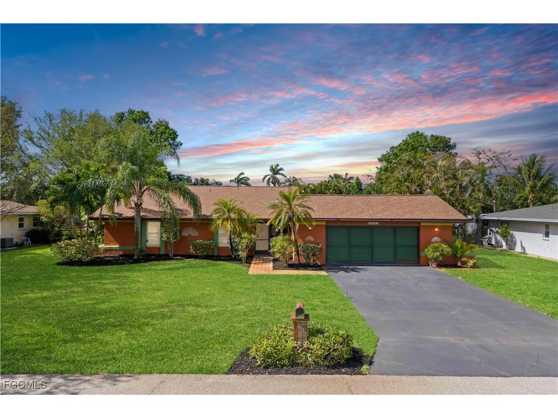 572 Bayside Drive Fort Myers FL 33919 2025010697 image1