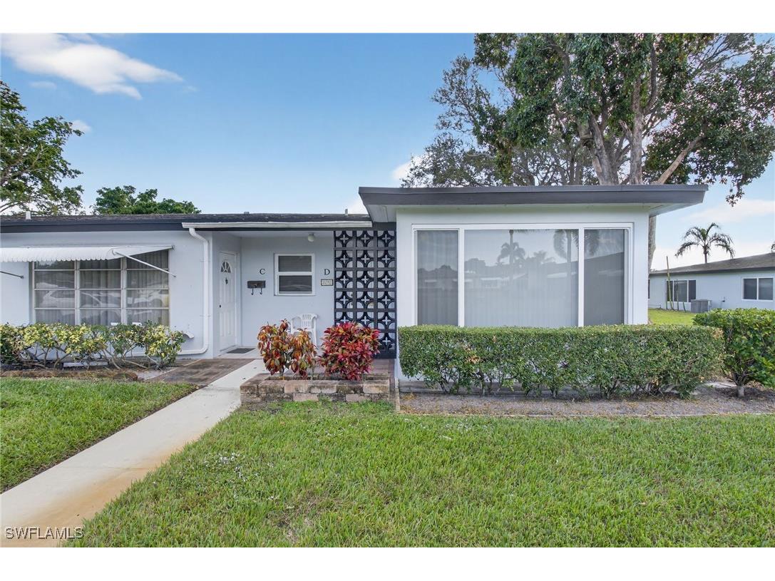 572 High Point Drive #D Delray Beach FL 33445 225080350 image1