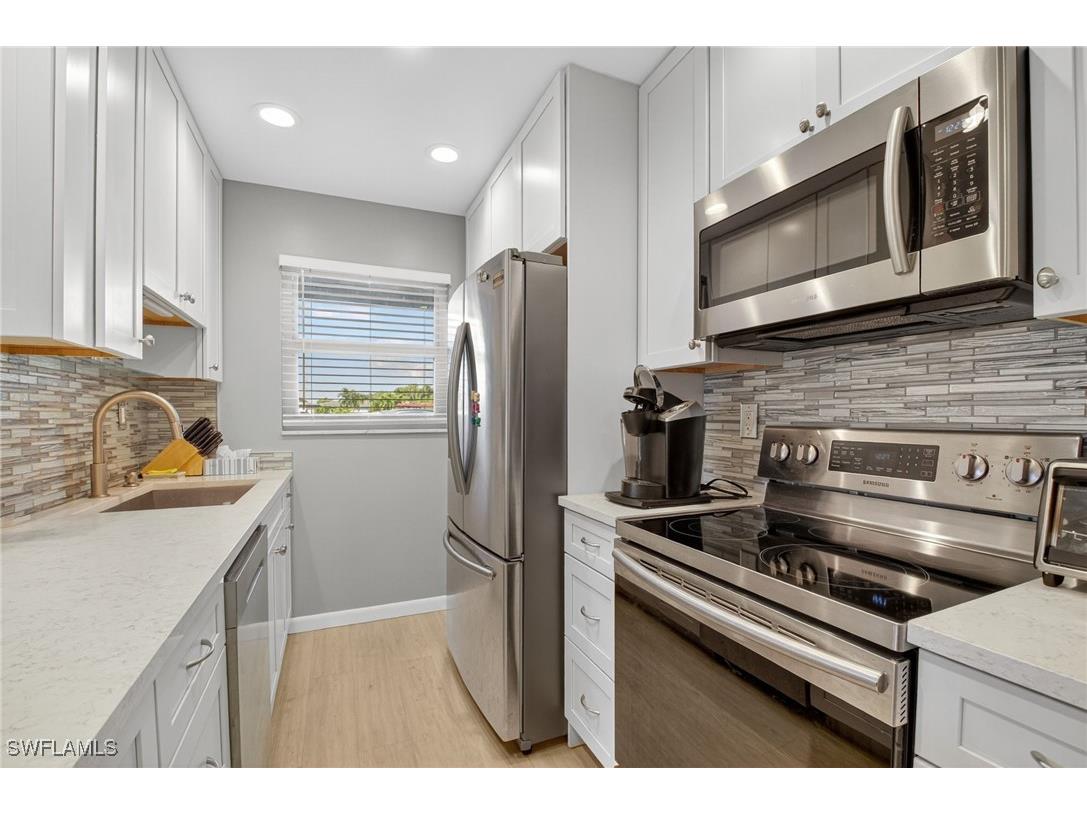 572 High Point Drive #D Delray Beach FL 33445 225080350 image5