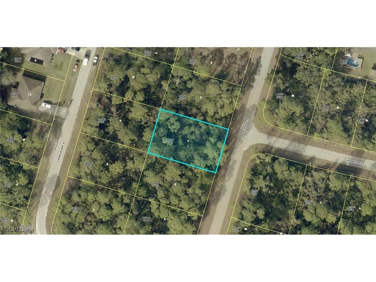 572 Parker Avenue S Lehigh Acres FL 33974 2025013005 image1