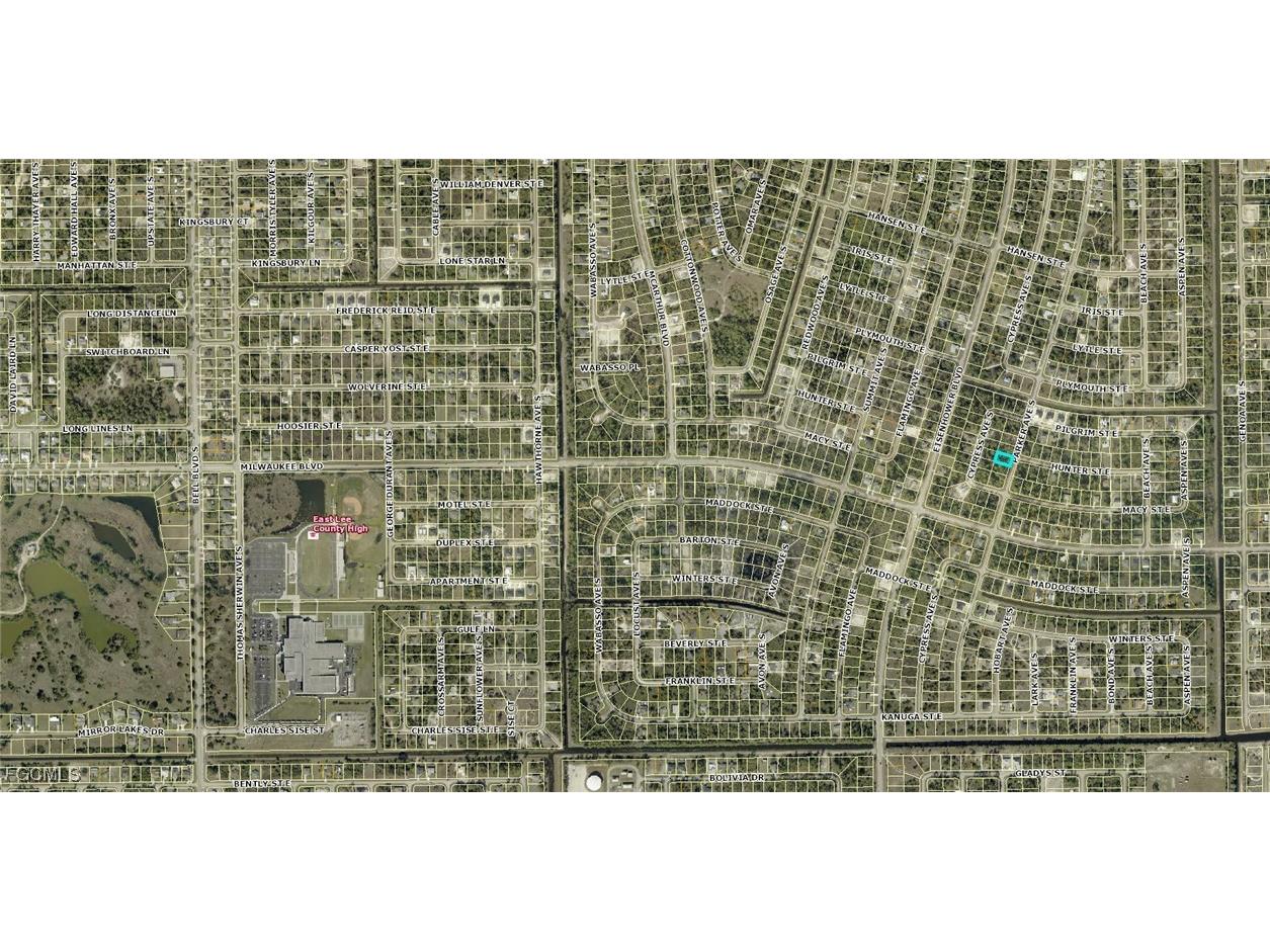 572 Parker Avenue S Lehigh Acres FL 33974 2025013005 image3