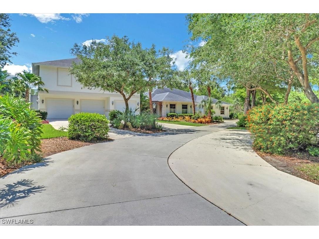 5720 Autumn Oaks Lane Naples FL 34119 223032927 image1