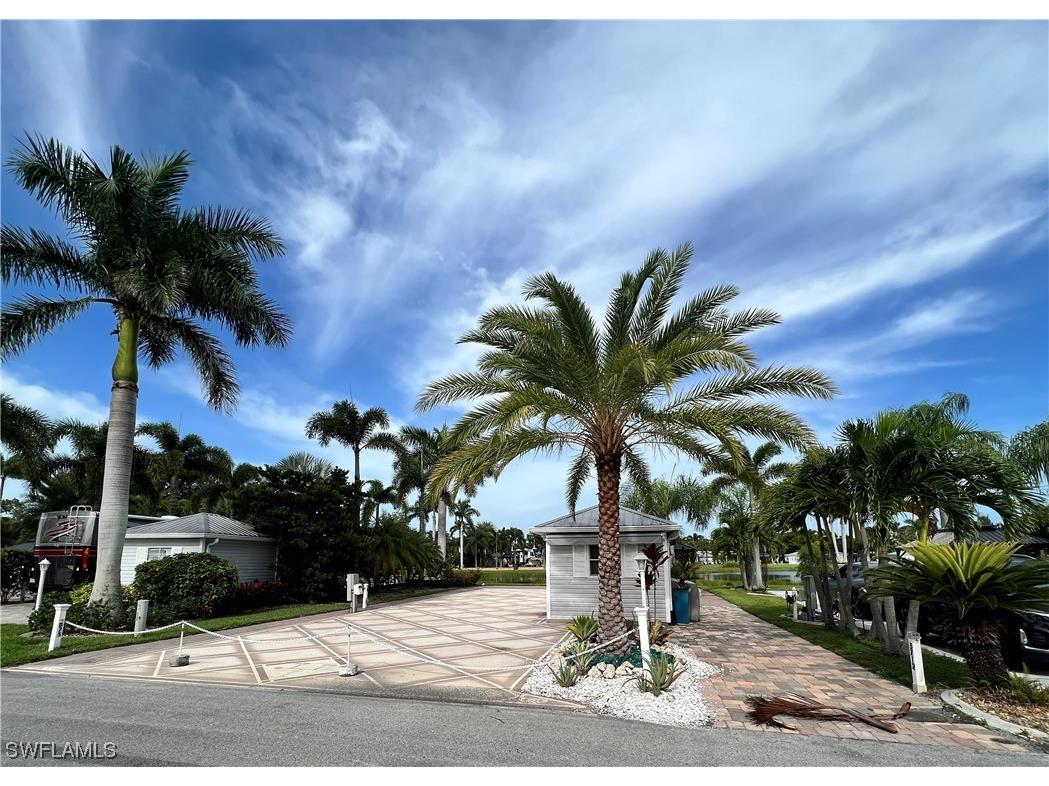 5720 Brightwood Drive Fort Myers FL 33905 223060260 image1