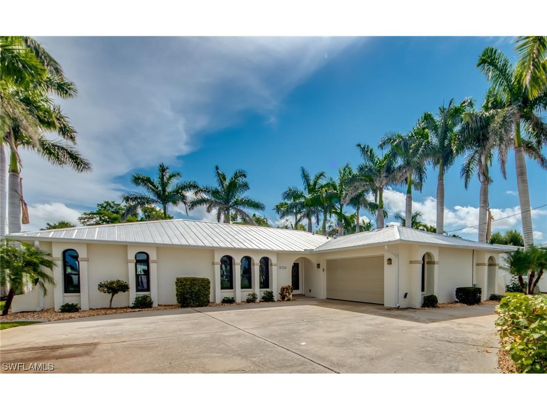 5723 Flamingo Drive Cape Coral FL 33904 223071590 image1