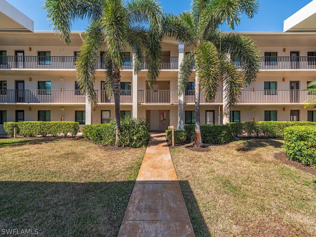 5724 Deauville Circle #H-204 Naples FL 34112 223012600 image1