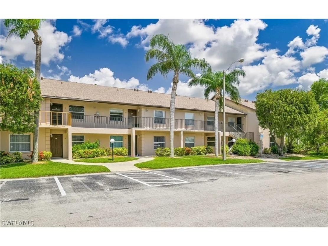 5725 Foxlake Drive #2 North Fort Myers FL 33917 224031755 image1