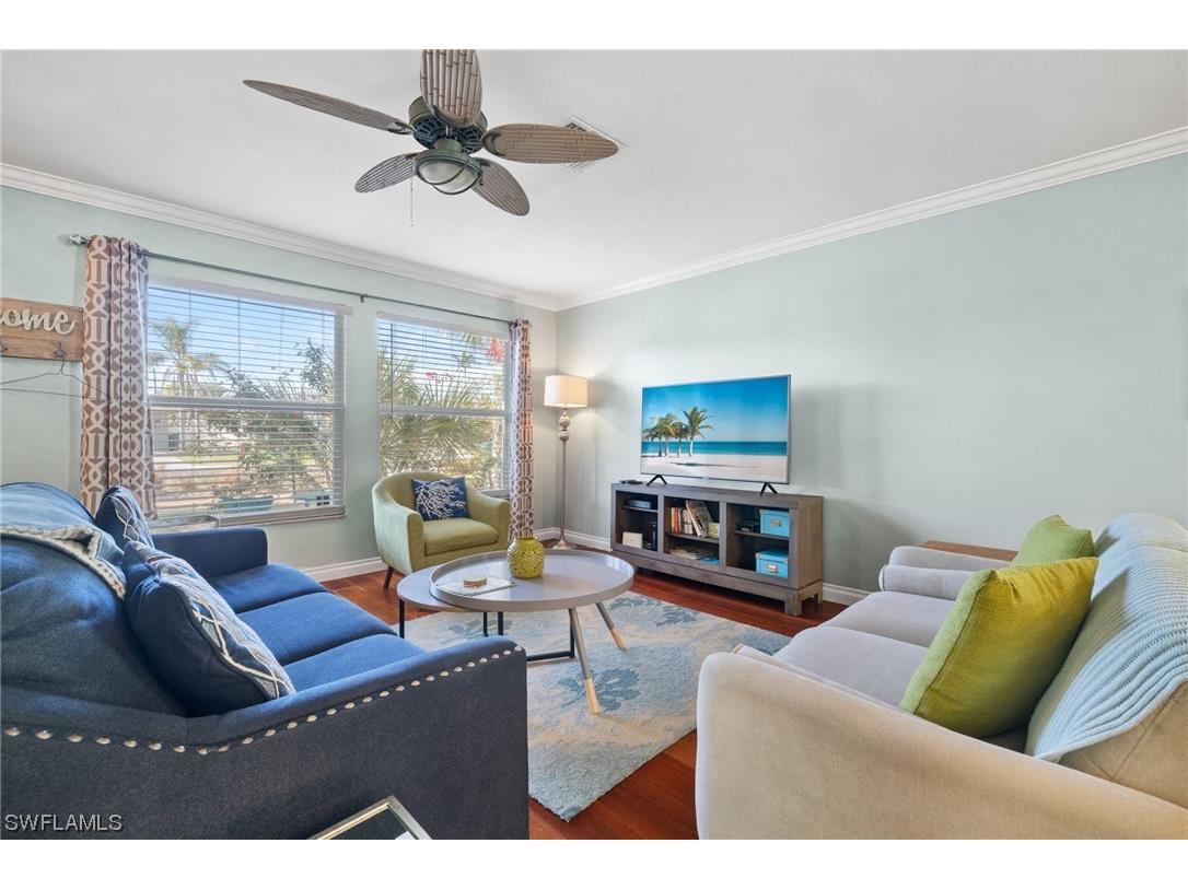 573 108th Avenue N Naples FL 34108 223026412 image1