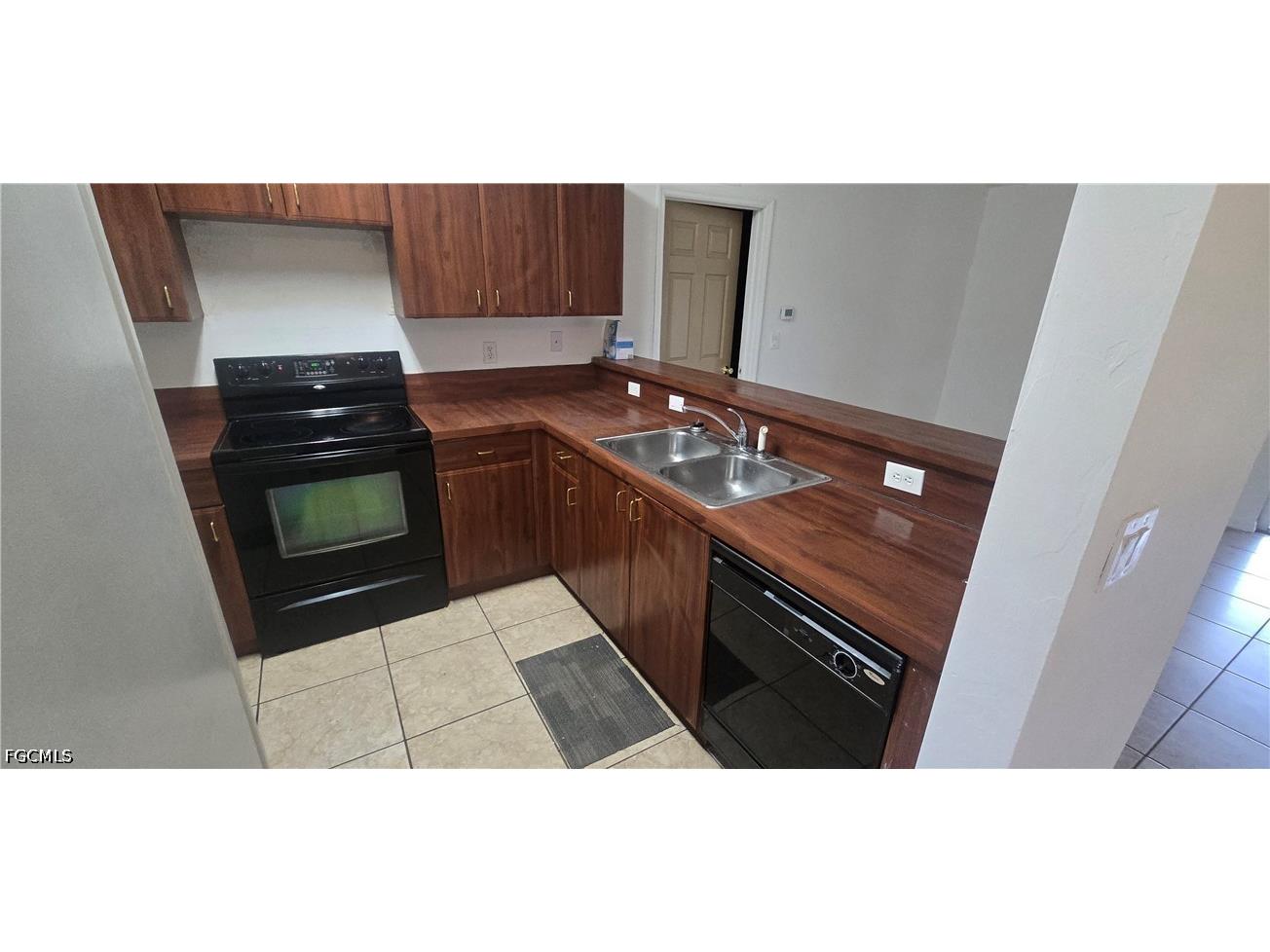 573 Bell Boulevard S Lehigh Acres FL 33974 2026023279 image8