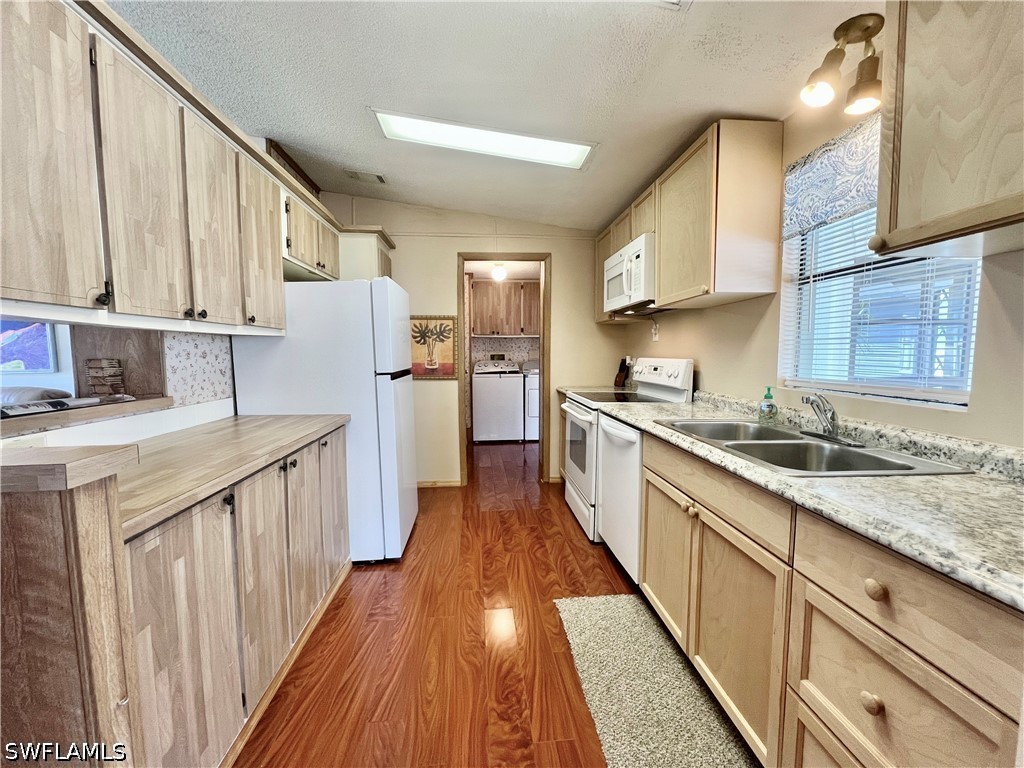 573 Cape Florida Lane Naples FL 34104 226019041 image5