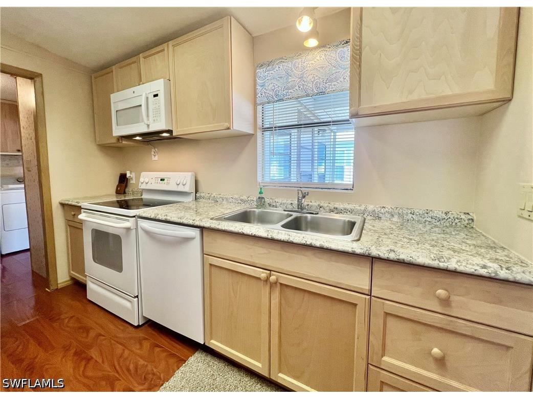 573 Cape Florida Lane Naples FL 34104 226019041 image6