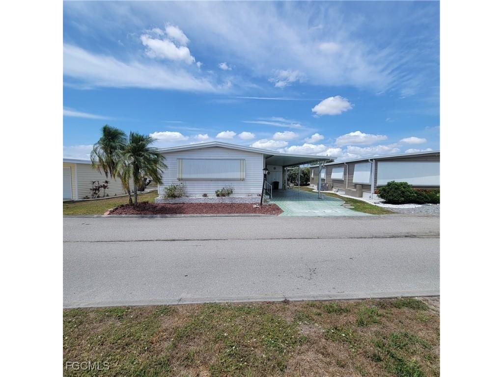 573 Hogan Drive North Fort Myers FL 33903 2025019779 image1