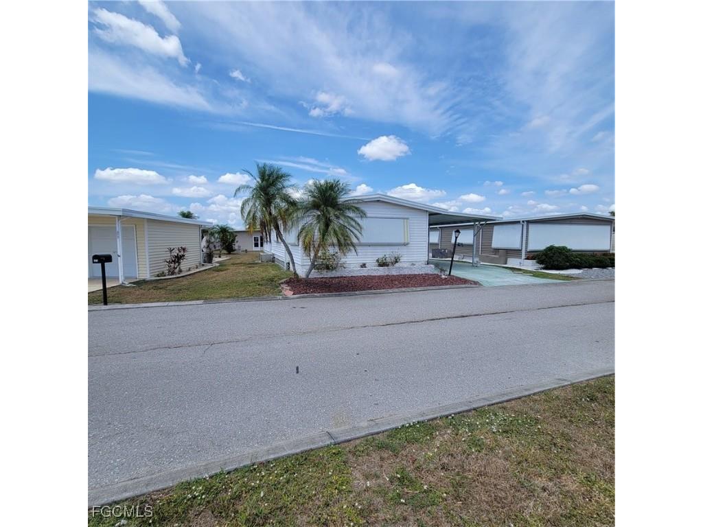 573 Hogan Drive North Fort Myers FL 33903 2025019779 image2