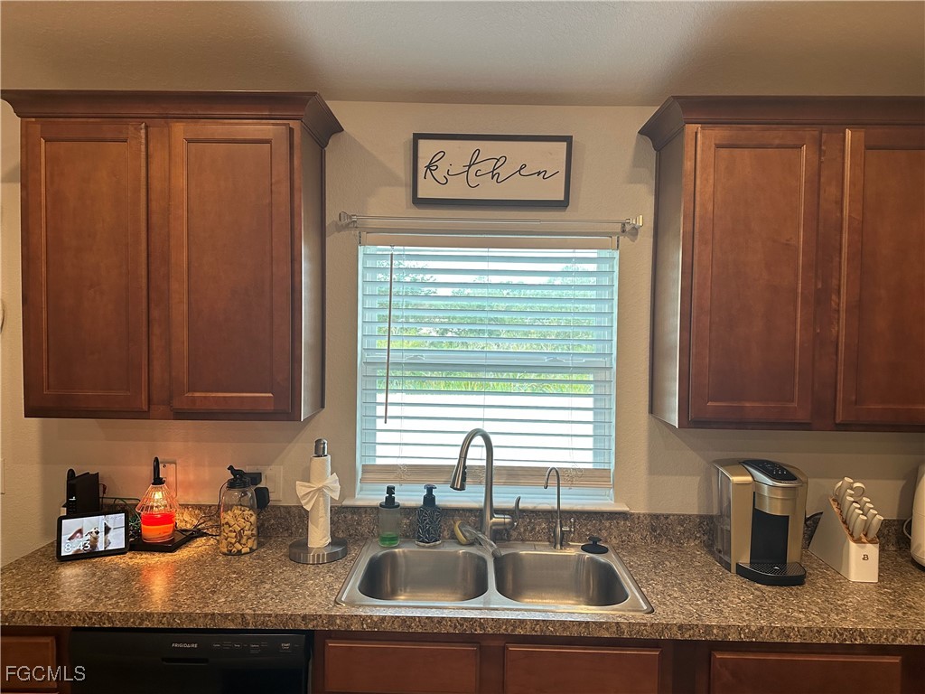 573 Windermere Drive Lehigh Acres FL 33972 2025023675 image17