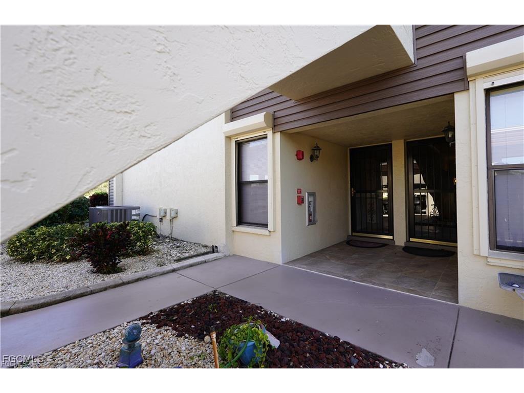 5730 Trailwinds Drive #411 Fort Myers FL 33907 2025014685 image2