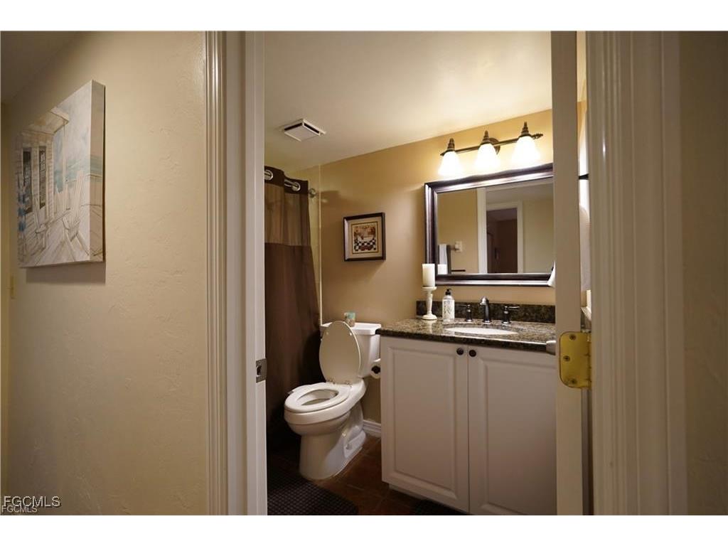 5730 Trailwinds Drive #411 Fort Myers FL 33907 2025014685 image8