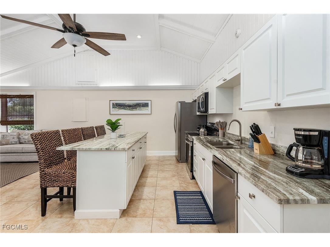 5730 Winkler Road Fort Myers FL 33919 2025023128 image10