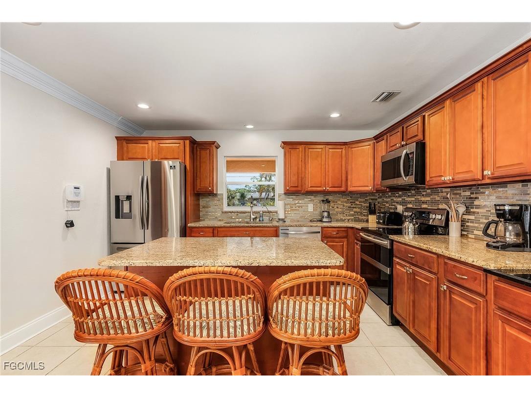 5730 Winkler Road Fort Myers FL 33919 2025023128 image2