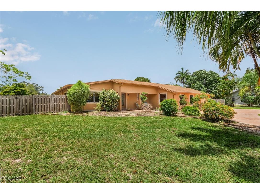 5730 Winkler Road Fort Myers FL 33919 2025023128 image33