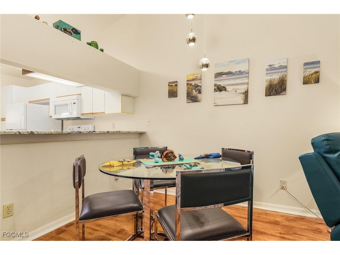 5731 Foxlake Drive #6 North Fort Myers FL 33917 2025013164 image10