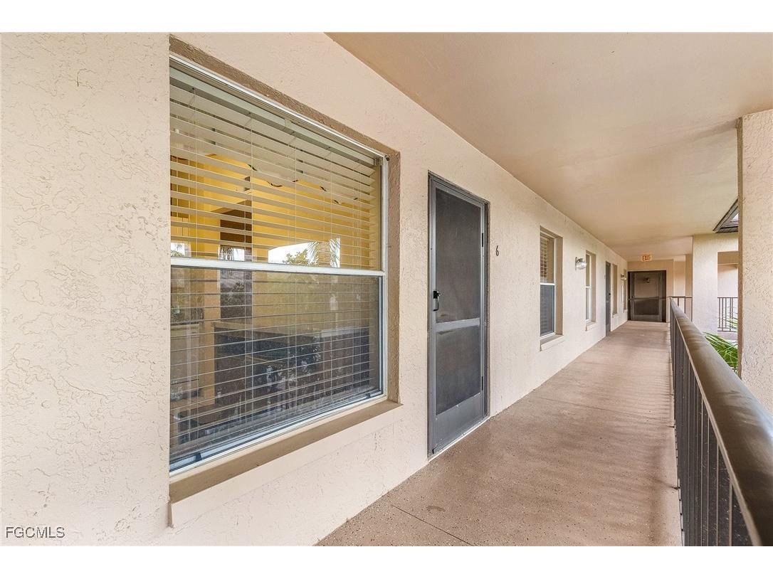 5731 Foxlake Drive #6 North Fort Myers FL 33917 2025013164 image4