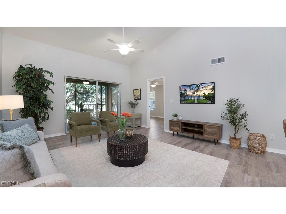 5731 Foxlake Drive #8 North Fort Myers FL 33917 2025017095 image2