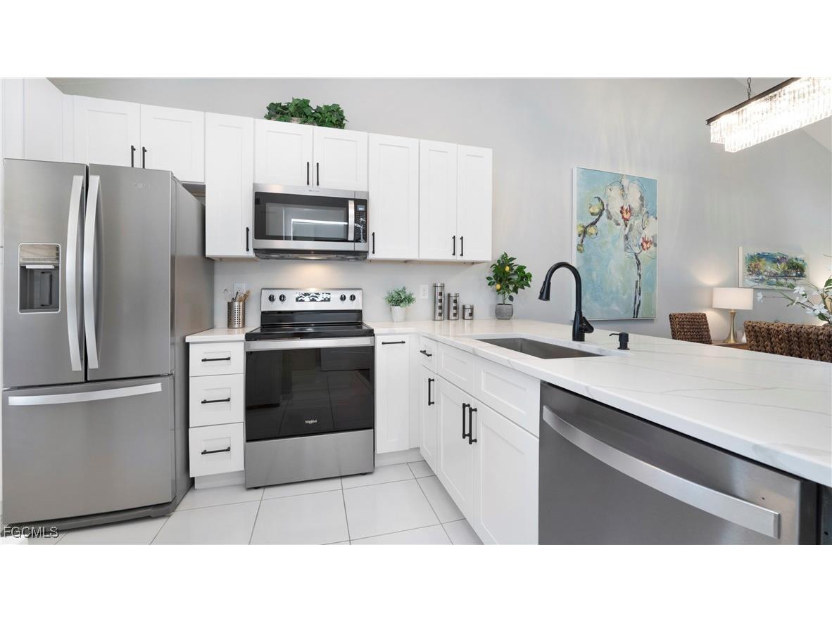 5731 Foxlake Drive #8 North Fort Myers FL 33917 2025017095 image5