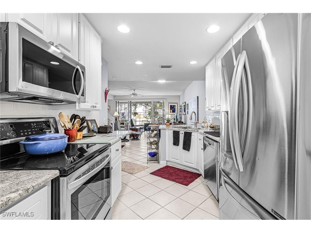 5733 Cove Circle Naples FL 34119 225080013 image11