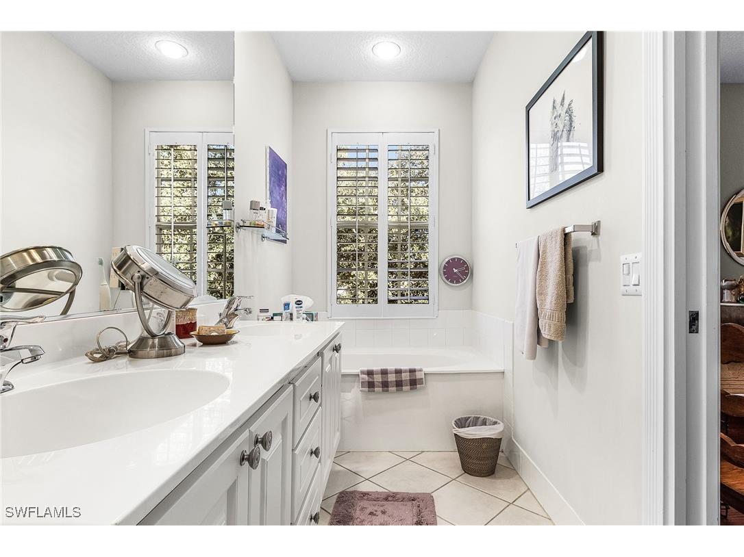 5733 Cove Circle Naples FL 34119 225080013 image18