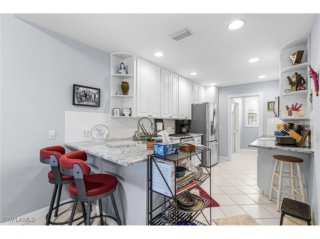 5733 Cove Circle Naples FL 34119 225080013 image8