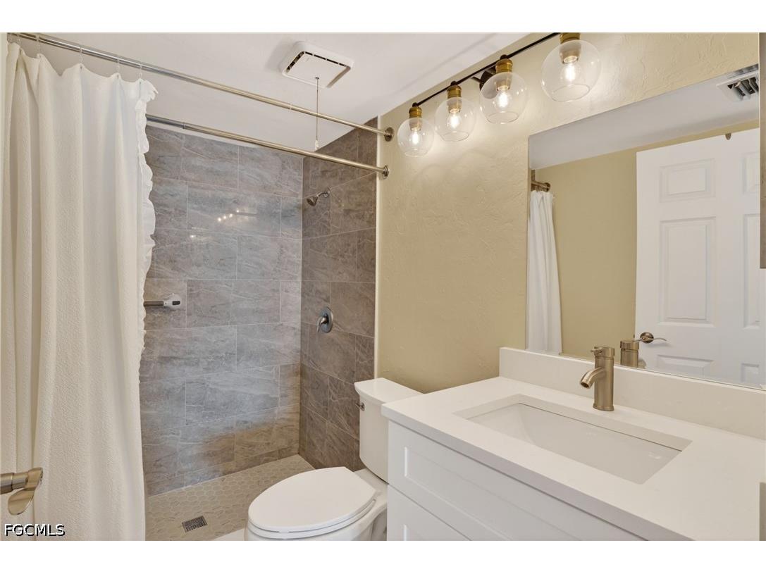 5735 Foxlake Drive #2 North Fort Myers FL 33917 2026018530 image22