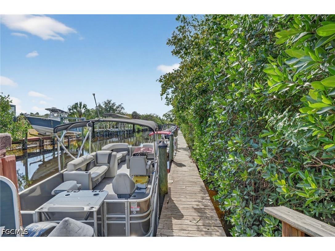 5735 Foxlake Drive #2 North Fort Myers FL 33917 2026018530 image38