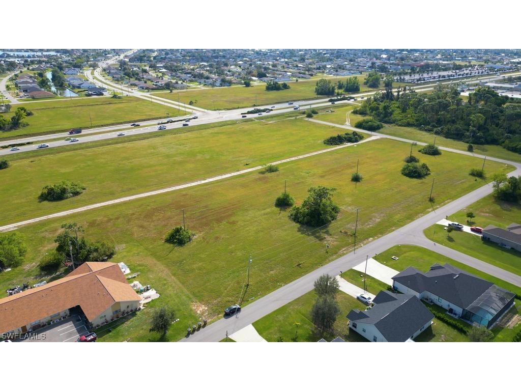 574 NE 4th Place Cape Coral FL 33909 222013464 image1