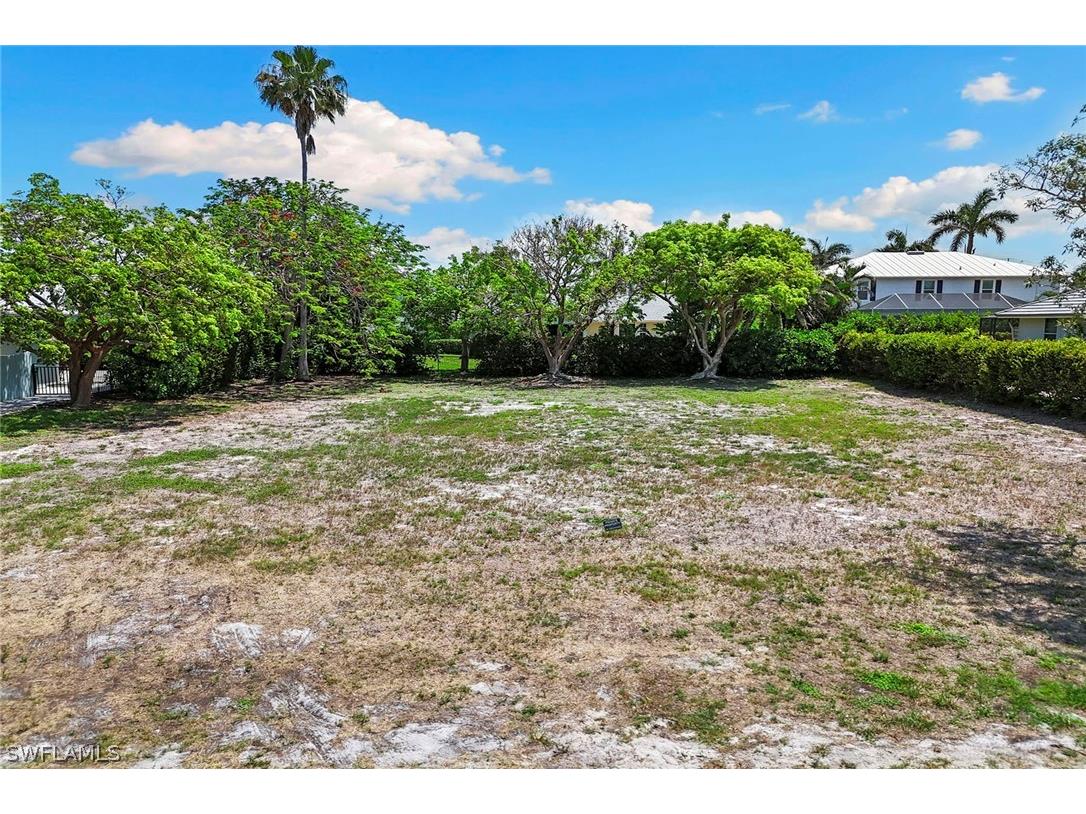 574 Tigertail Court Marco Island FL 34145 226011160 image1