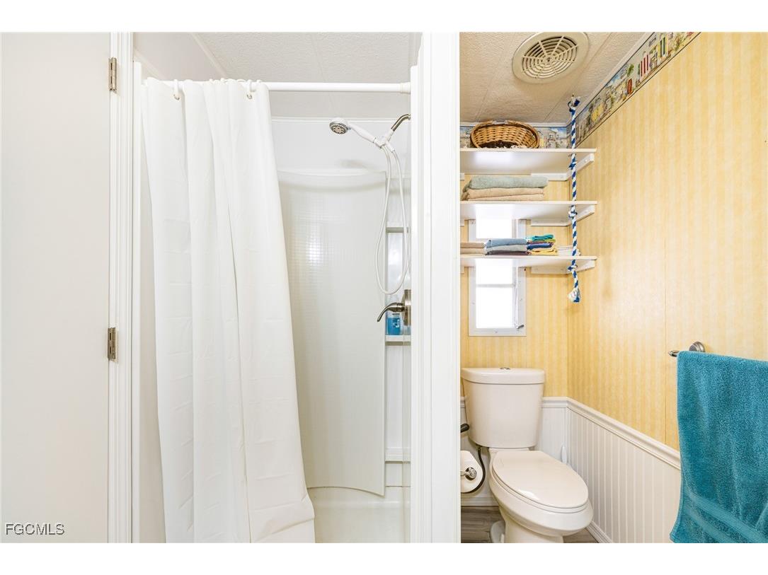 5744 Captain John Smith Loop North Fort Myers FL 33917 2025024040 image18