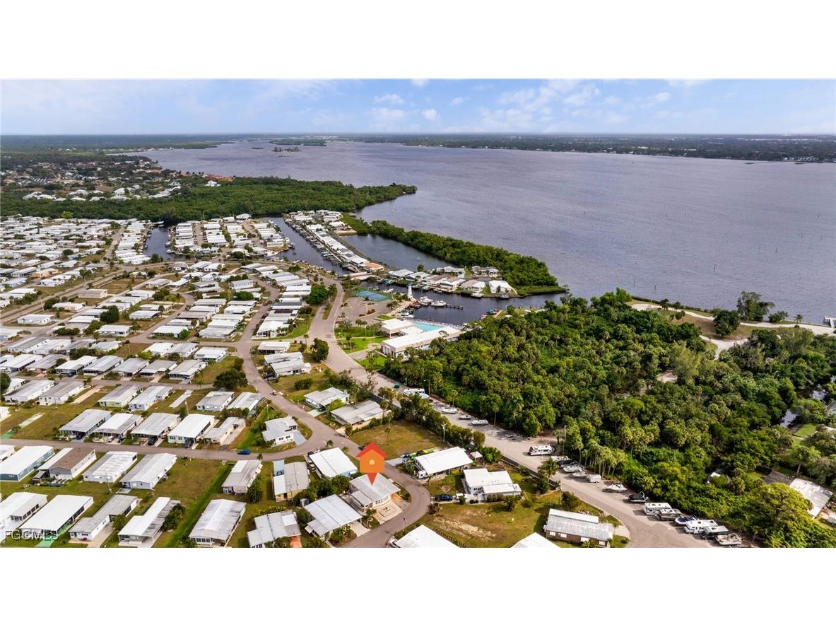 5744 Captain John Smith Loop North Fort Myers FL 33917 2025024040 image28