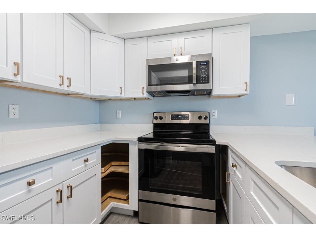 5745 Foxlake Drive #D North Fort Myers FL 33917 224100013 image4