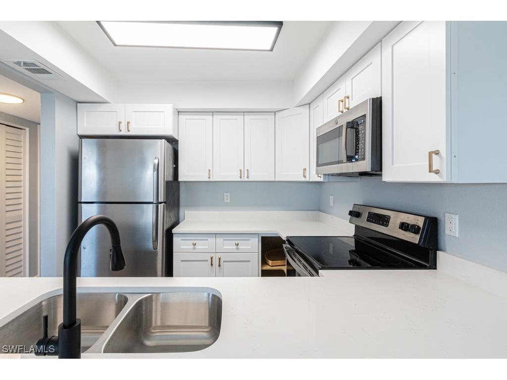 5745 Foxlake Drive #D North Fort Myers FL 33917 224100013 image5