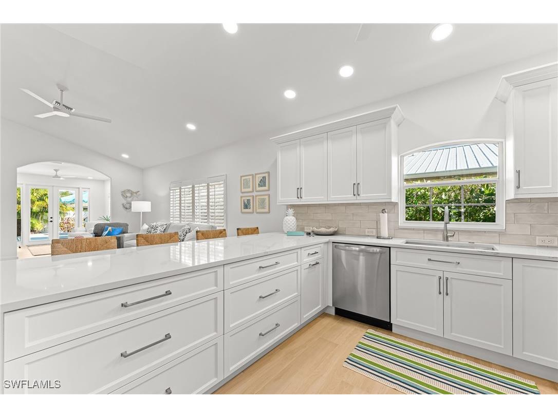 575 101st Avenue N Naples FL 34108 225063691 image5