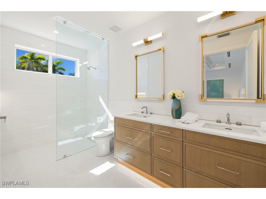 575 13th Avenue S Naples FL 34102 225079204 image23