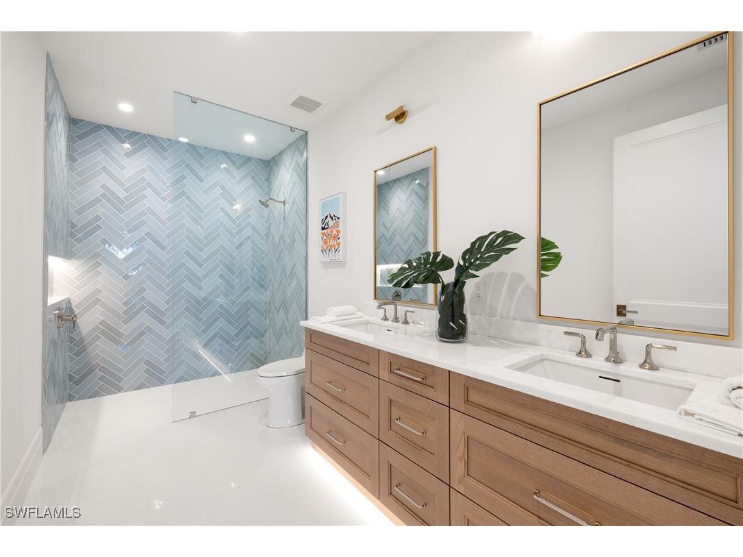 575 13th Avenue S Naples FL 34102 225079204 image25