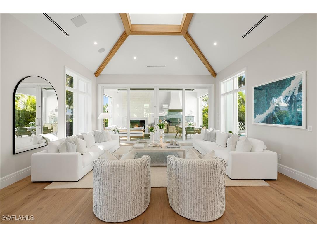 575 13th Avenue S Naples FL 34102 225079204 image6