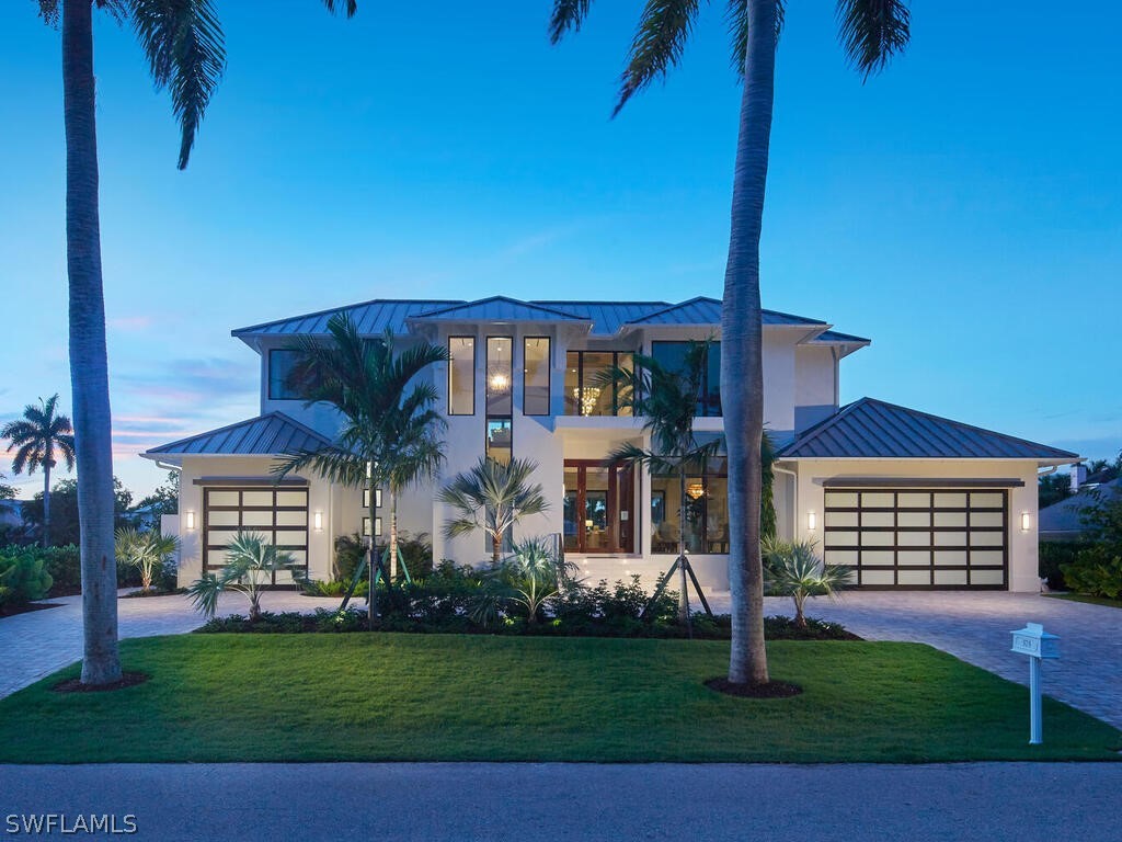 575 17th Avenue S Naples FL 34102 224053246 image1