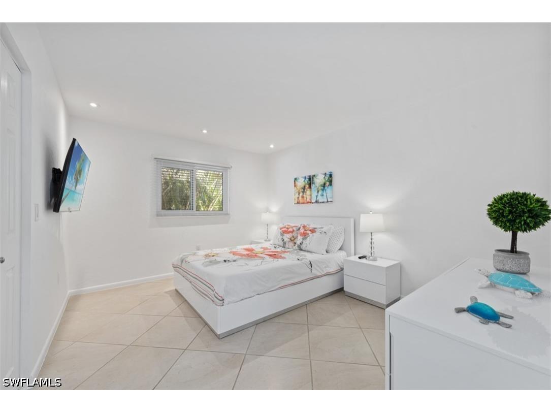 575 97th Avenue N Naples FL 34108 226021325 image12