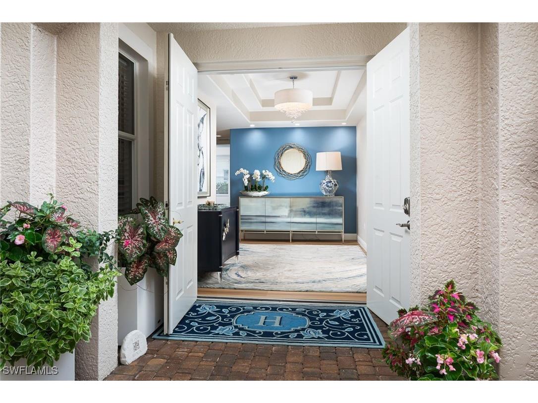 575 Avellino Isles Circle #102 Naples FL 34119 225058697 image1