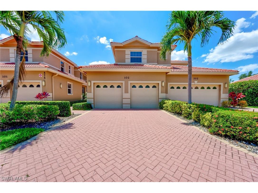 575 El Camino Real #6-102 Naples FL 34119 223035588 image1