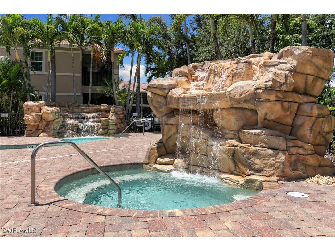 575 El Camino Real #6-102 Naples FL 34119 225085188 image24