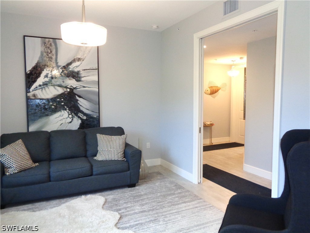 575 El Camino Real #6 Naples FL 34119 226015619 image4