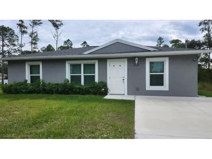 575 Oakshire Lane Lehigh Acres FL 33972 2025024782 image1